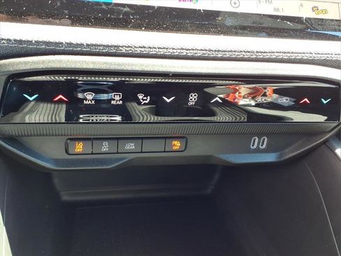 New 2026 Jeep Cherokee Laredo AWD/4WD image 15