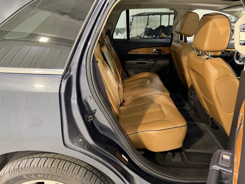 Used 2013 Lincoln MKX Base image 13