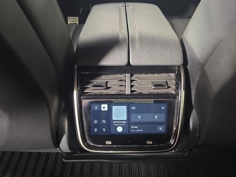 Used 2022 Rivian R1T Launch Edition AWD/4WD image 28