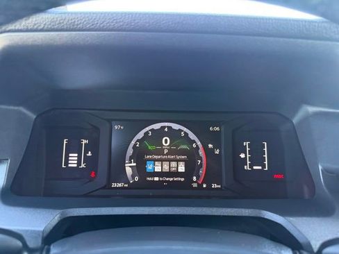 Certified 2025 Toyota 4Runner SR5 AWD/4WD image 14