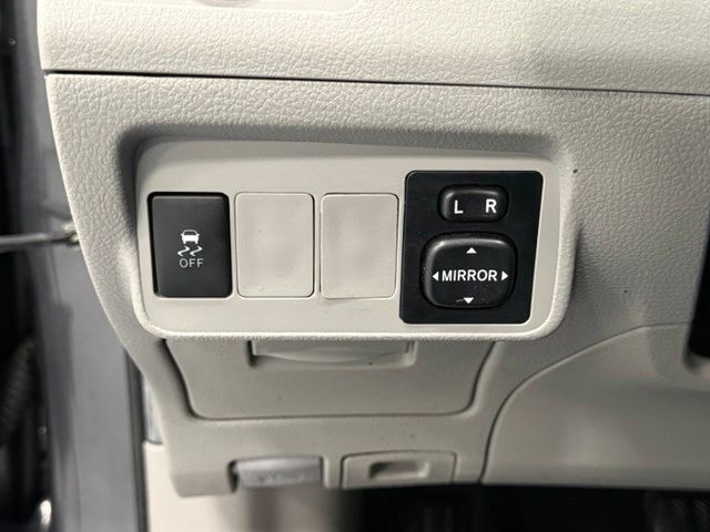 Used 2013 Toyota Corolla L FWD image 11