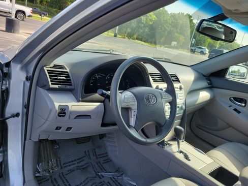 Used 2009 Toyota Camry Hybrid FWD image 17