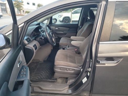 Used 2015 Honda Odyssey EX image 11