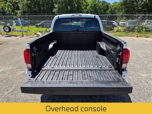 Used 2023 Toyota Tacoma SR5 AWD/4WD image 34