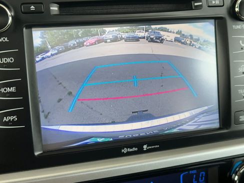 Used 2015 Toyota Highlander XLE AWD/4WD image 21