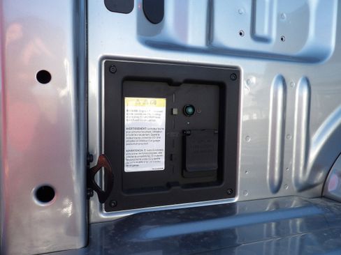 Used 2025 Ford F150 XLT w/ Equipment Group 302A MID image 12