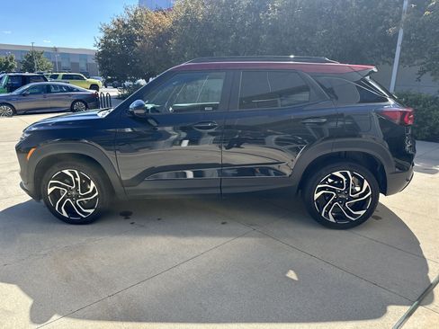 Used 2025 Chevrolet TrailBlazer RS w/ Driver Confidence Package AWD/4WD image 9