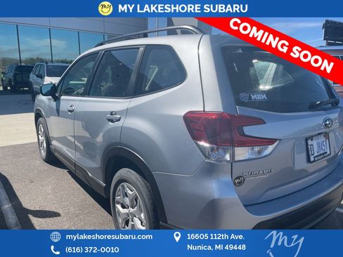 Used 2021 Subaru Forester AWD/4WD image 4