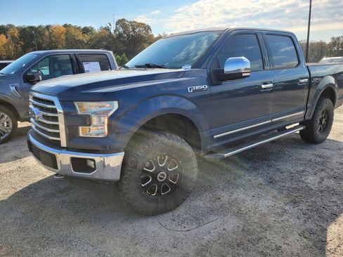 Used 2017 Ford F150 XLT w/ Equipment Group 302A Luxury image 7