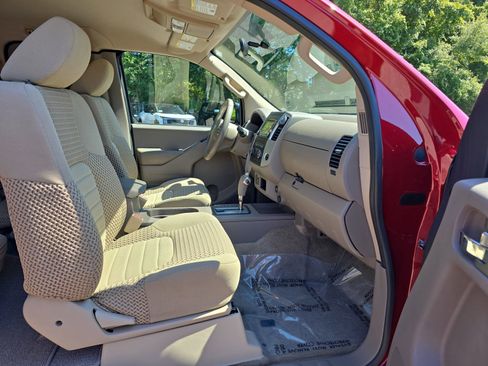 Used 2017 Nissan Frontier SV RWD image 11