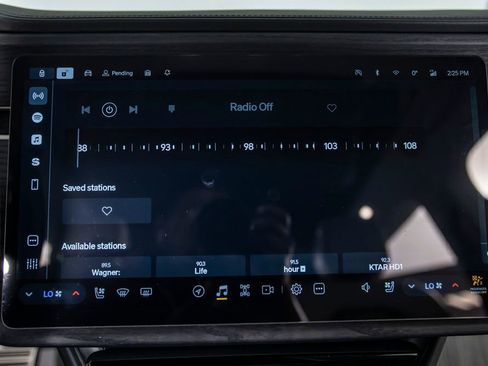 Used 2023 Rivian R1S Adventure image 39