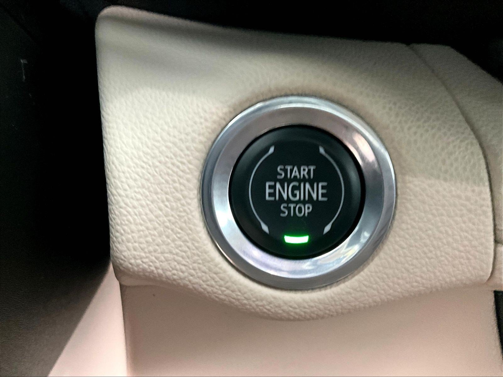 Used 2023 Buick Envision Preferred FWD image 39