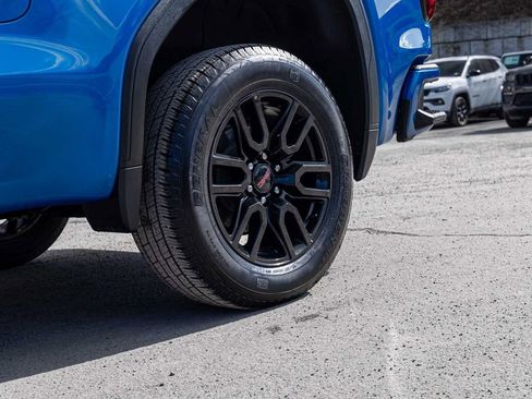 Used 2023 GMC Sierra 1500 Elevation image 8