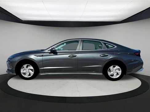 New 2025 Hyundai Sonata SE image 3