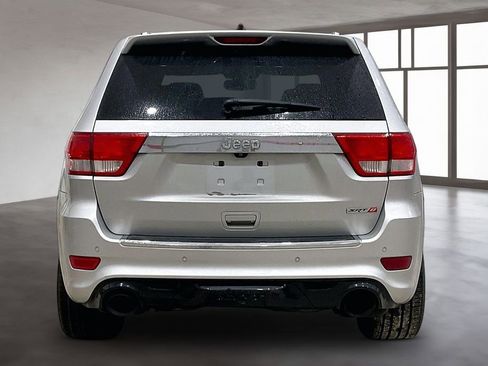 Used 2012 Jeep Grand Cherokee SRT8 w/ Luxury Group II image 4