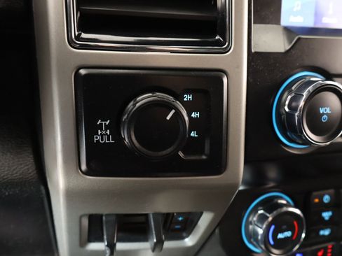 Used 2021 Ford F250 Lariat image 9