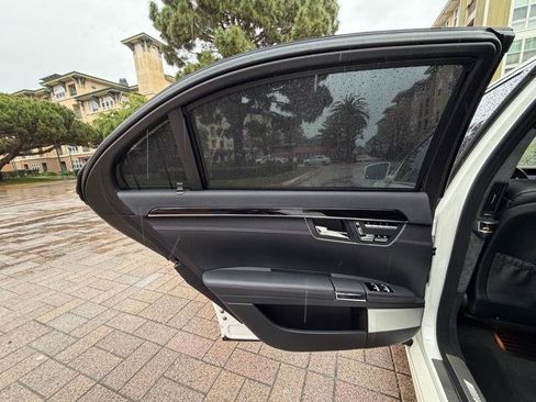 Used 2012 Mercedes-Benz S 63 AMG image 65
