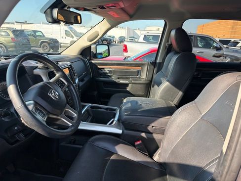 Used 2017 RAM 1500 Laramie w/ Convenience Group AWD/4WD image 15