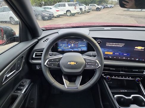 New 2026 Chevrolet Traverse LT w/ Sun and Wheel Package image 17