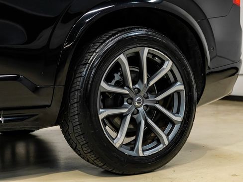 Used 2017 Volvo XC90 T6 Momentum w/ Vision Package image 65