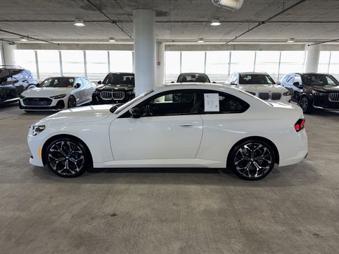 Used 2025 BMW M240i xDrive Coupe AWD/4WD image 5