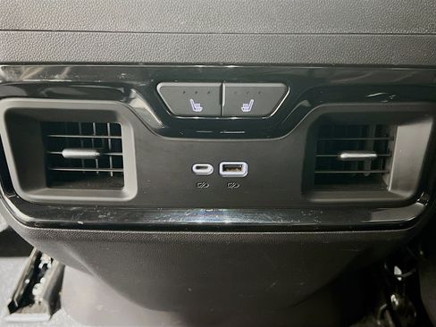 Used 2024 Chevrolet Silverado 1500 ZR2 w/ Technology Package image 18