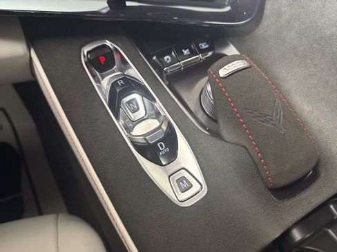 Used 2023 Chevrolet Corvette Stingray Premium Conv w/ Z51 Performance Package image 13