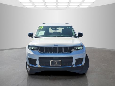 Used 2021 Jeep Grand Cherokee L Laredo w/ Luxury Tech Group I image 2