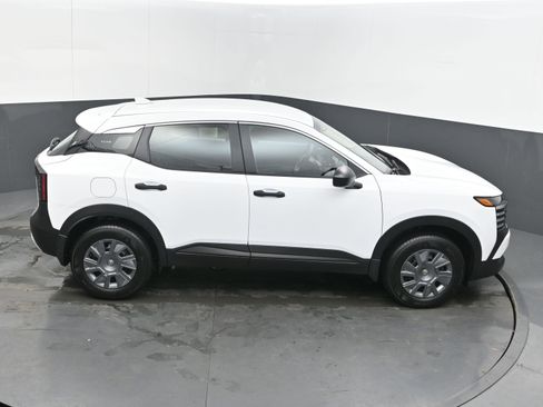 Certified 2025 Nissan Kicks S image 35