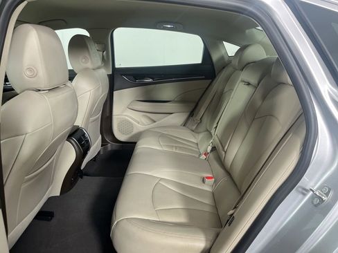 Used 2017 Buick LaCrosse Premium image 21