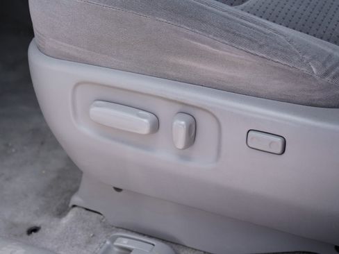 Used 2006 Toyota Sienna LE AWD/4WD image 27