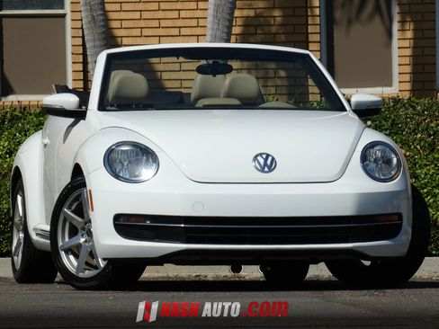 Used 2014 Volkswagen Beetle TDI FWD image 5
