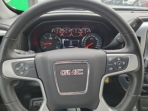 Used 2017 GMC Sierra 1500 SLE w/ SLE Value Package image 10