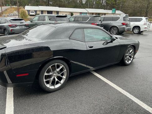 Used 2022 Dodge Challenger GT image 18