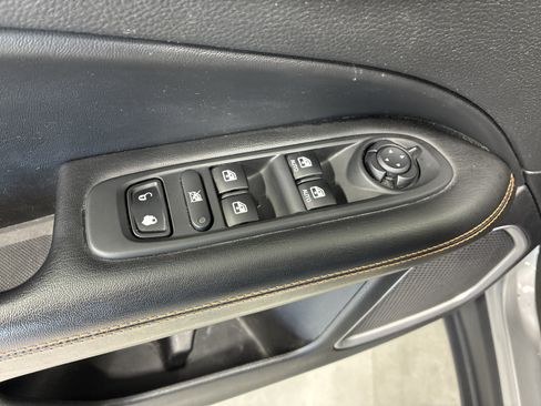 Used 2018 Jeep Compass Limited AWD/4WD image 21