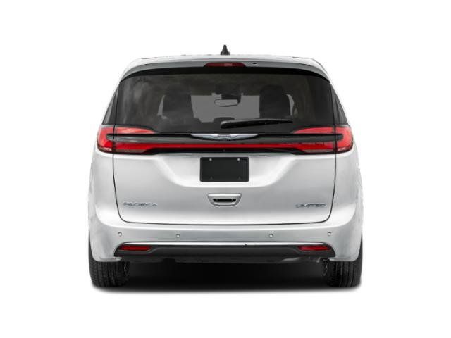 Used 2025 Chrysler Pacifica Limited FWD image 8