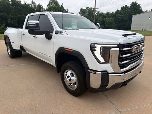 Used 2026 GMC Sierra 3500 SLT w/ SLT Convenience Package AWD/4WD image 9