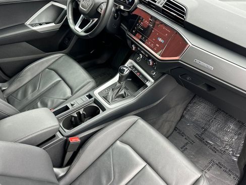 Used 2024 Audi Q3 2.0T Premium image 13