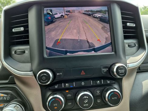 Used 2020 RAM 1500 Laramie AWD/4WD image 29
