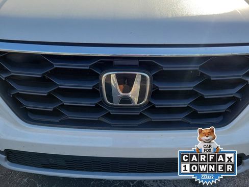 Used 2025 Honda Pilot EX-L image 7