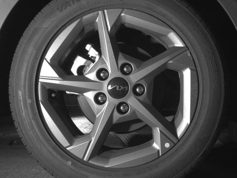 Used 2025 Kia K4 LXS image 15