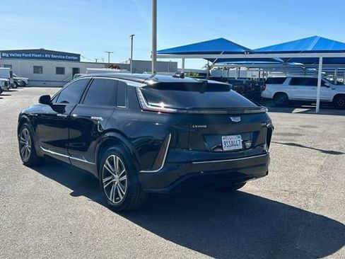 Used 2025 Cadillac Lyriq Luxury RWD image 5