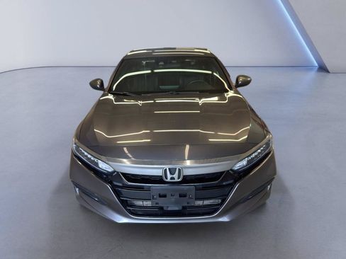Used 2018 Honda Accord Sport image 2