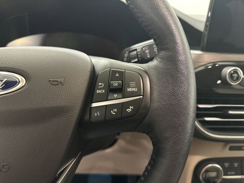 Used 2020 Ford Escape Titanium image 20