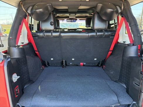 Used 2013 Jeep Wrangler Unlimited Sport image 8