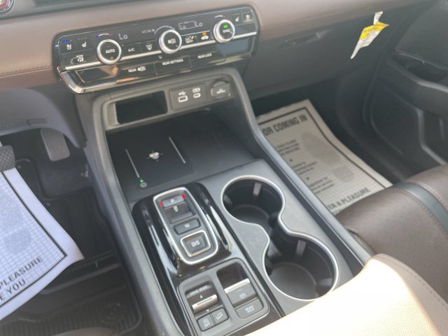 Used 2025 Honda Pilot Elite image 21