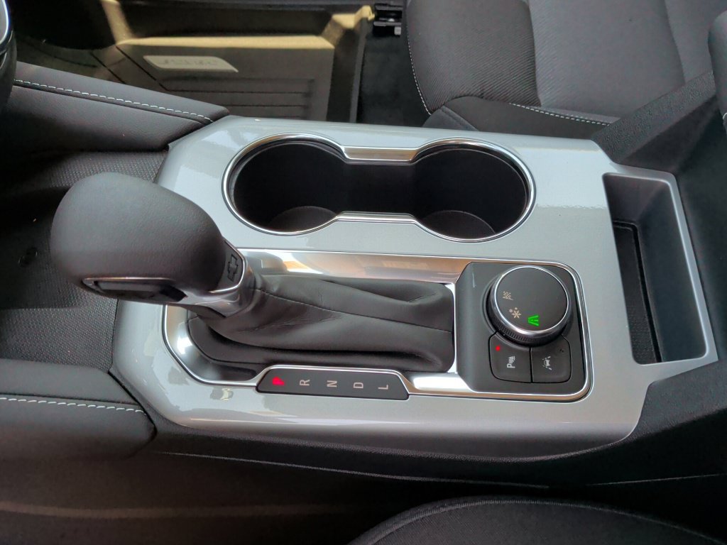 New 2026 Chevrolet Blazer LT w/ Convenience Package FWD image 28