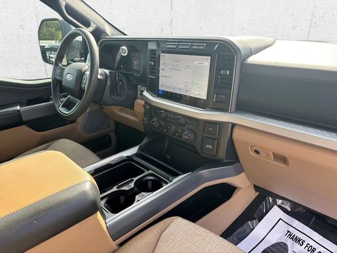 Used 2024 Ford F250 XLT w/ XLT Premium Package AWD/4WD image 14