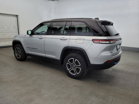 Used 2022 Jeep Grand Cherokee Trailhawk w/ Luxury Tech Group III AWD/4WD image 3