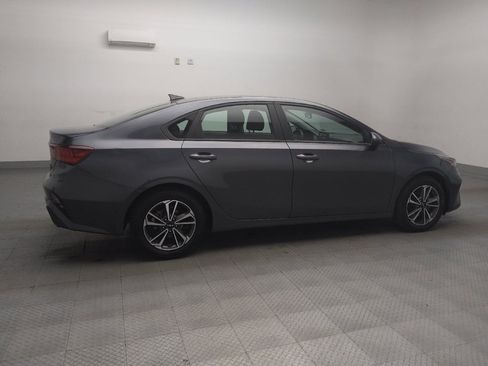 Used 2023 Kia Forte LXS image 10